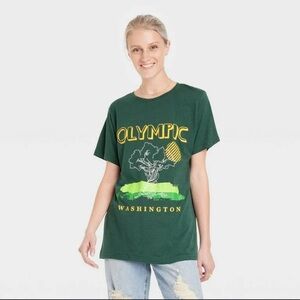 Philcos Olympic, Washington Short Sleeve Graphic Boyfriend T-Shirt‎